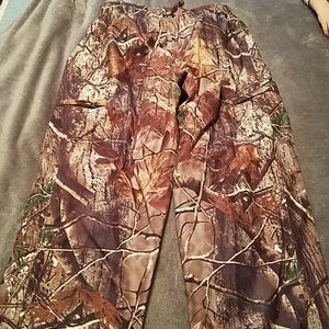 Womens Field and Stream Camo Pants